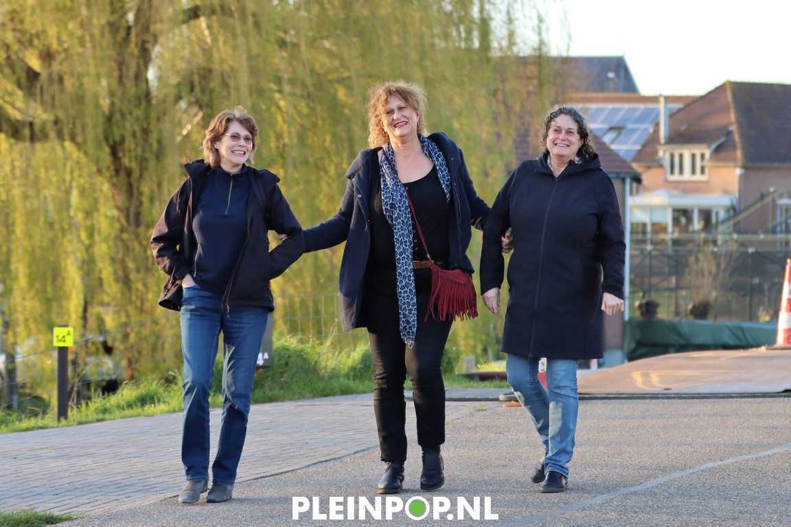 Donderdagavond 13 04 2023              (46)